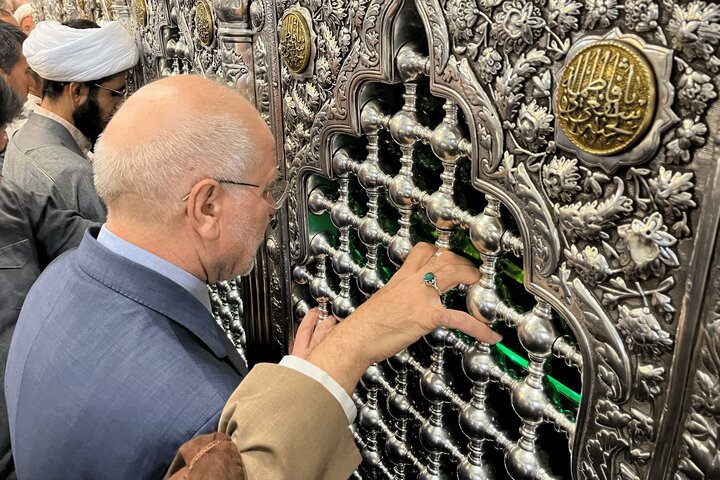 تشرف دکتر قالیباف به حرم حضرت فاطمه معصومه (س)