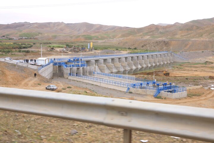 بازدید نایب رئیس مجلس از سد انحرافی تولان