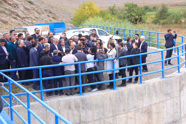 بازدید نایب رئیس مجلس از سد انحرافی تولان