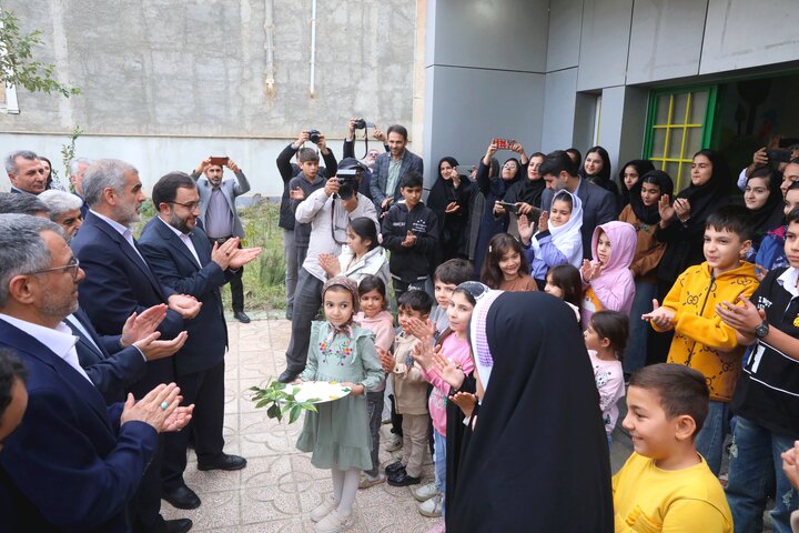 بازدید نایب رئیس مجلس از کانون پرورش فکری کودکان شهرستان پارس آباد