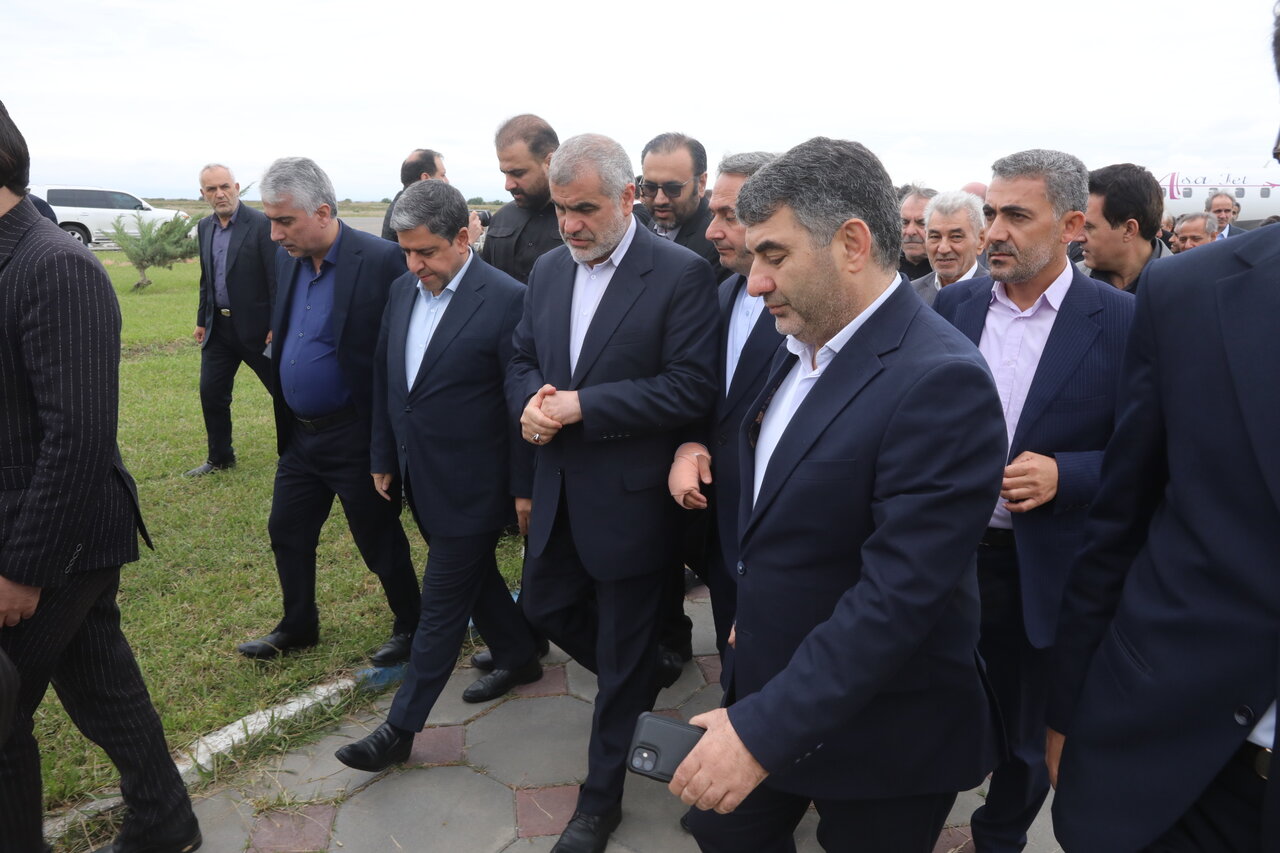 نایب رییس مجلس وارد فرودگاه پارس آباد شد/ نظارت میدانی بر پروژه های عمرانی پارس آباد، بیله سوار و اصلاندوز در دستور کار نیکزاد