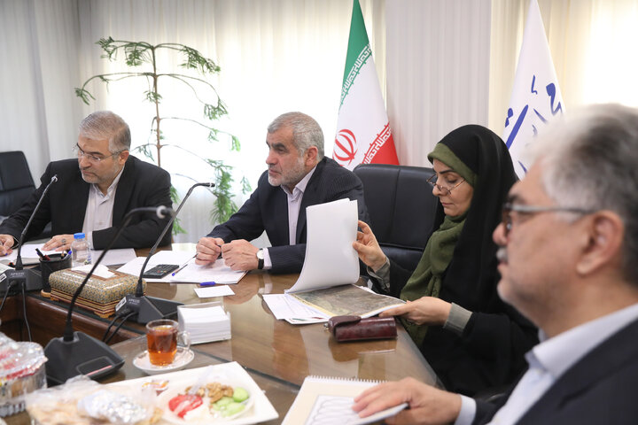 نشست پیگیری پروژه 33 گانه تهران با حضور نایب رئیس مجلس، نمایندگان تهران و وزیر راه و شهرسازی