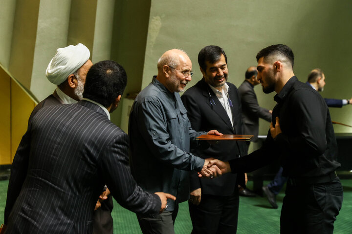 مراسم تقدیر از مدال‌آوران، کادر فنی و مسئولان تیم‌های ملی کشتی آزاد و فرنگی