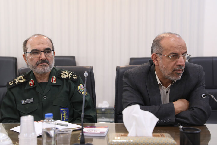 نشست فراکسیون ایثارگران با حضور نواب رییسه