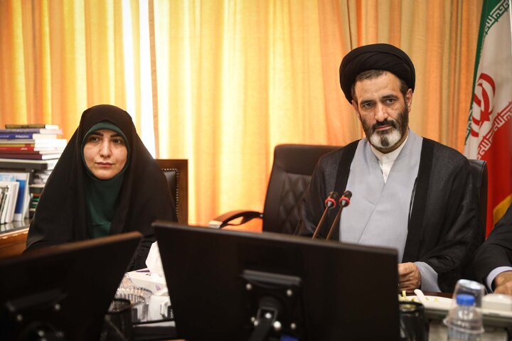 نشست ۱۳مهر ماه کمیسیون صنایع و معادن