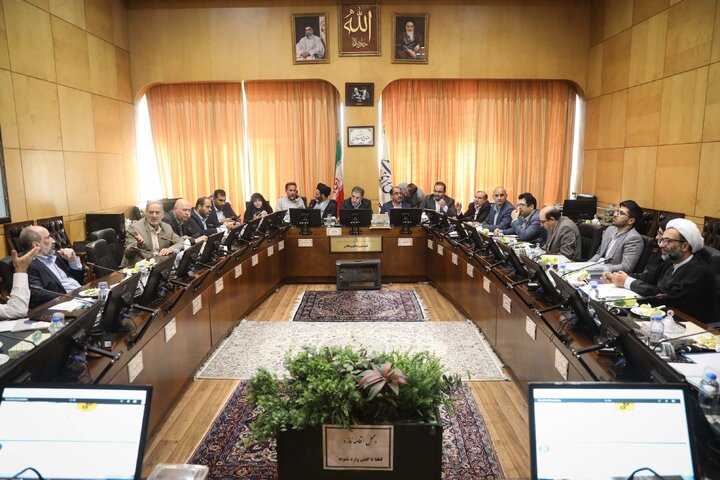 نشست ۱۳مهر ماه کمیسیون صنایع و معادن