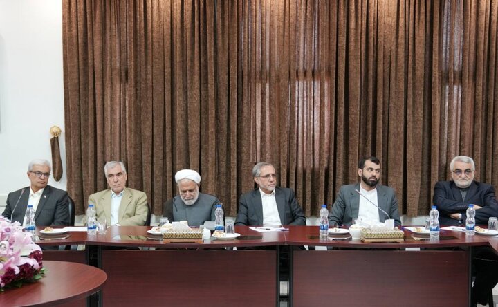 نشست کمیسیون امنیت ملی و سیاست خارجی مجلس با وزیر امور خارجه