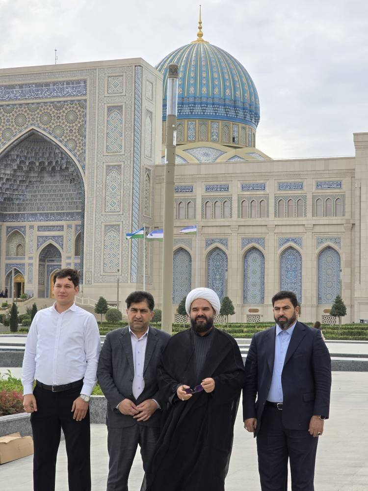 بازدید گروه دوستی پارلمانی ایران و ازبکستان از تکنوپارک و موزه امیرتیمور