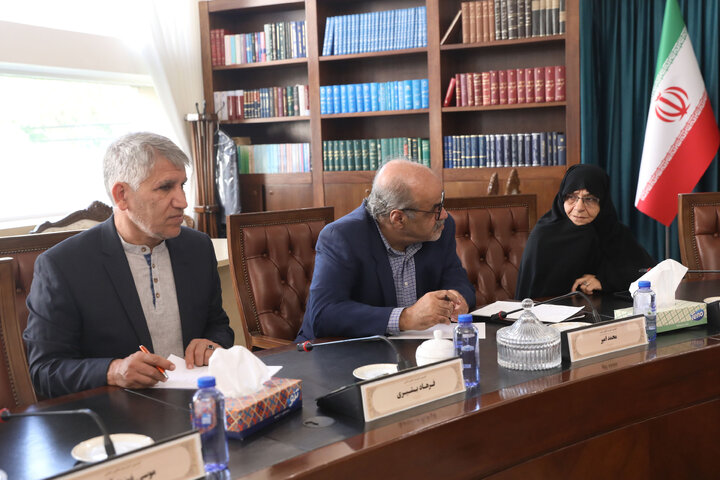 نشست کمیسیون اصل نودم قانون اساسی با معاونین شهرداری تهران