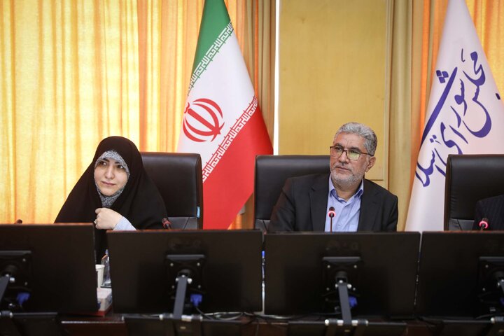 کمیسون مشترک بررسی طرح اساسنامه شرکت ملی صنایع پتروشیمی ایران