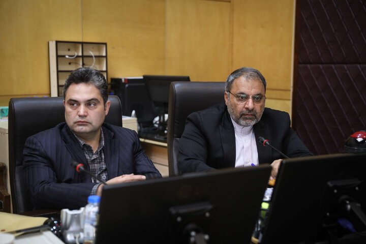 کمیسون مشترک بررسی طرح اساسنامه شرکت ملی صنایع پتروشیمی ایران