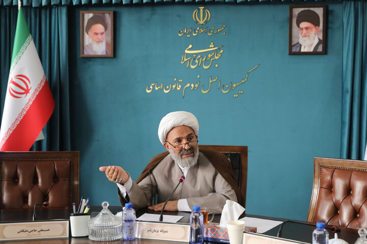 نشست 14 مهر کمیسیون اصل نودم بررسی راهکارهای بهبود زنجیره تامین و کیفیت نان کشور