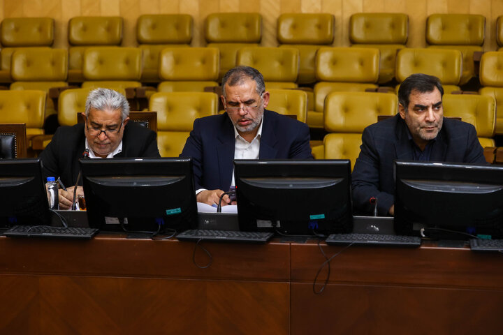 نشست بررسی موضوع لایروبی رودخانه اروند و کارون