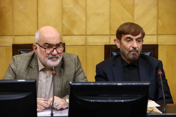 نشست بررسی موضوع لایروبی رودخانه اروند و کارون