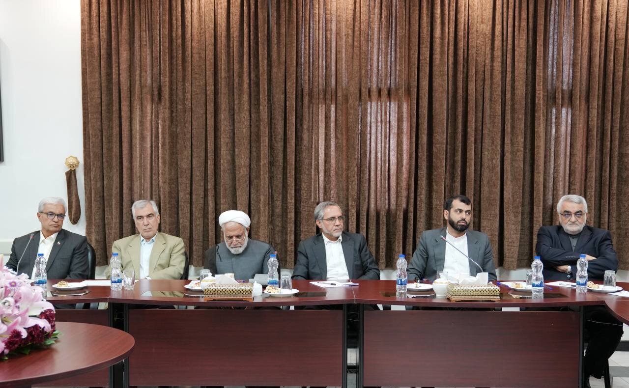 ضرورت صیانت از حقوق مشروع‌ ملت ایران در بهره‌مندی از انرژی صلح‌آمیز هسته‌ای