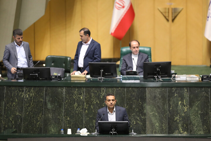 ناطقان میان دستور 15 مهرماه مجلس شورای اسلامی
