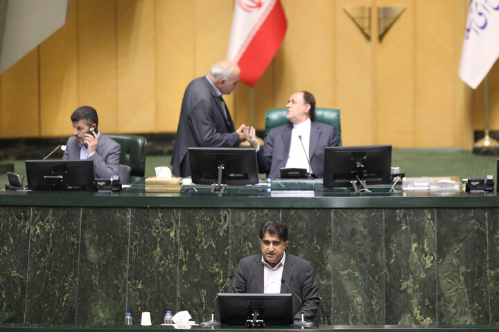 ناطقان میان دستور 15 مهرماه مجلس شورای اسلامی
