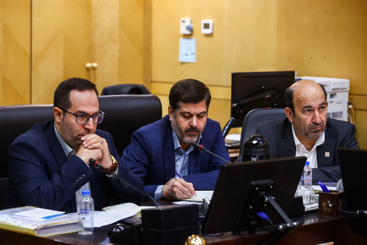 نشست سه‌شنبه ۱۵ مهرماه کمیسیون انرژی مجلس با حضور وزیر نفت