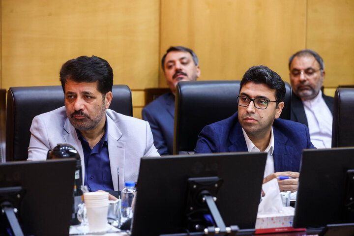 نشست سه‌شنبه ۱۵ مهرماه کمیسیون انرژی مجلس با حضور وزیر نفت