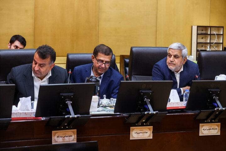 نشست سه‌شنبه ۱۵ مهرماه کمیسیون انرژی مجلس با حضور وزیر نفت