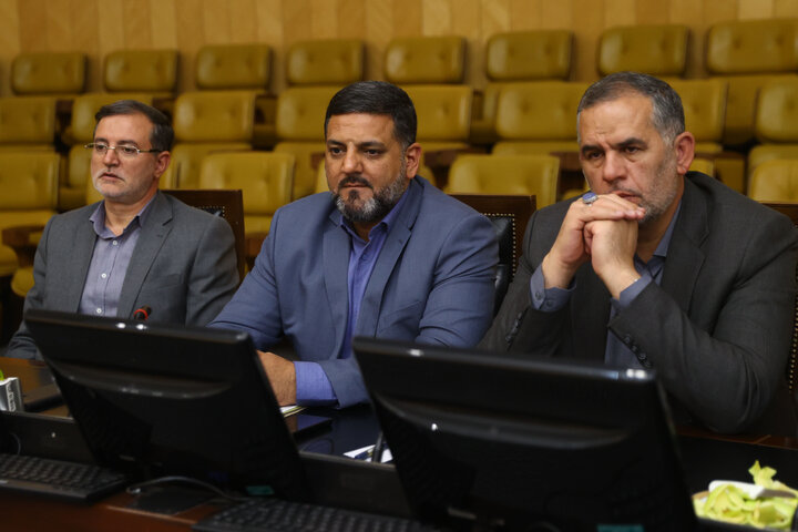 نشست مشترک کمیسونهای بهداشت و آموزش با وزیر بهداشت
