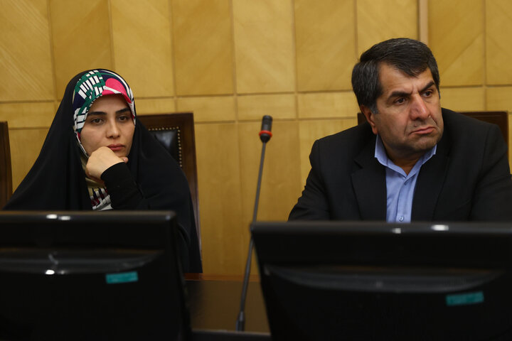 نشست مشترک کمیسونهای بهداشت و آموزش با وزیر بهداشت