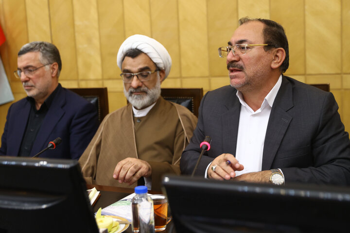 نشست مشترک کمیسونهای بهداشت و آموزش با وزیر بهداشت