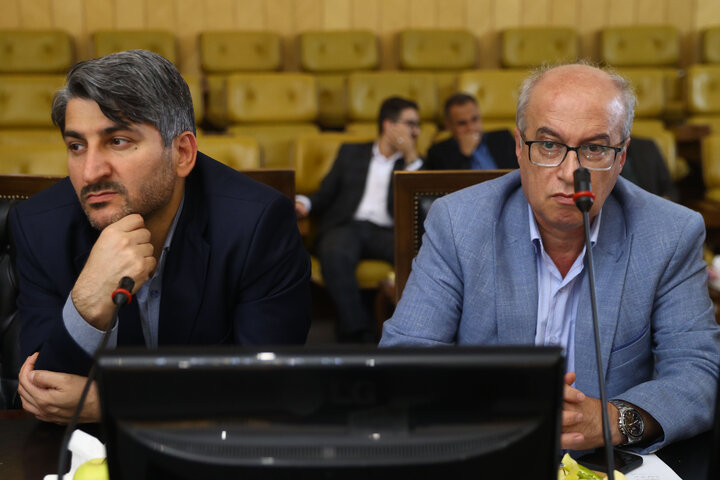 نشست مشترک کمیسونهای بهداشت و آموزش با وزیر بهداشت