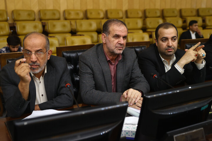نشست مشترک کمیسونهای بهداشت و آموزش با وزیر بهداشت