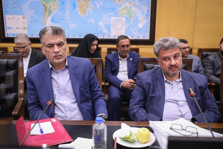 نشست کمیسیون عمران با حضور وزیر نیرو