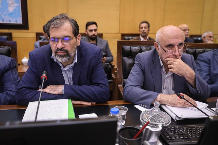 نشست کمیسیون عمران با حضور وزیر نیرو