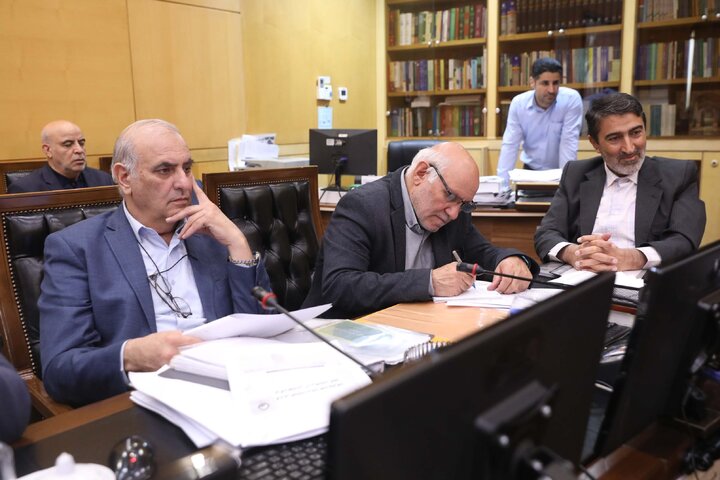 نشست کمیسیون عمران با حضور وزیر نیرو