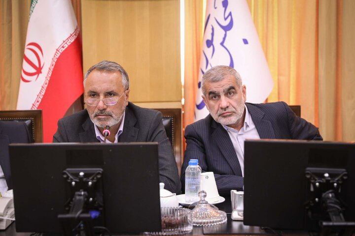 نشست کمیسیون عمران با حضور وزیر نیرو