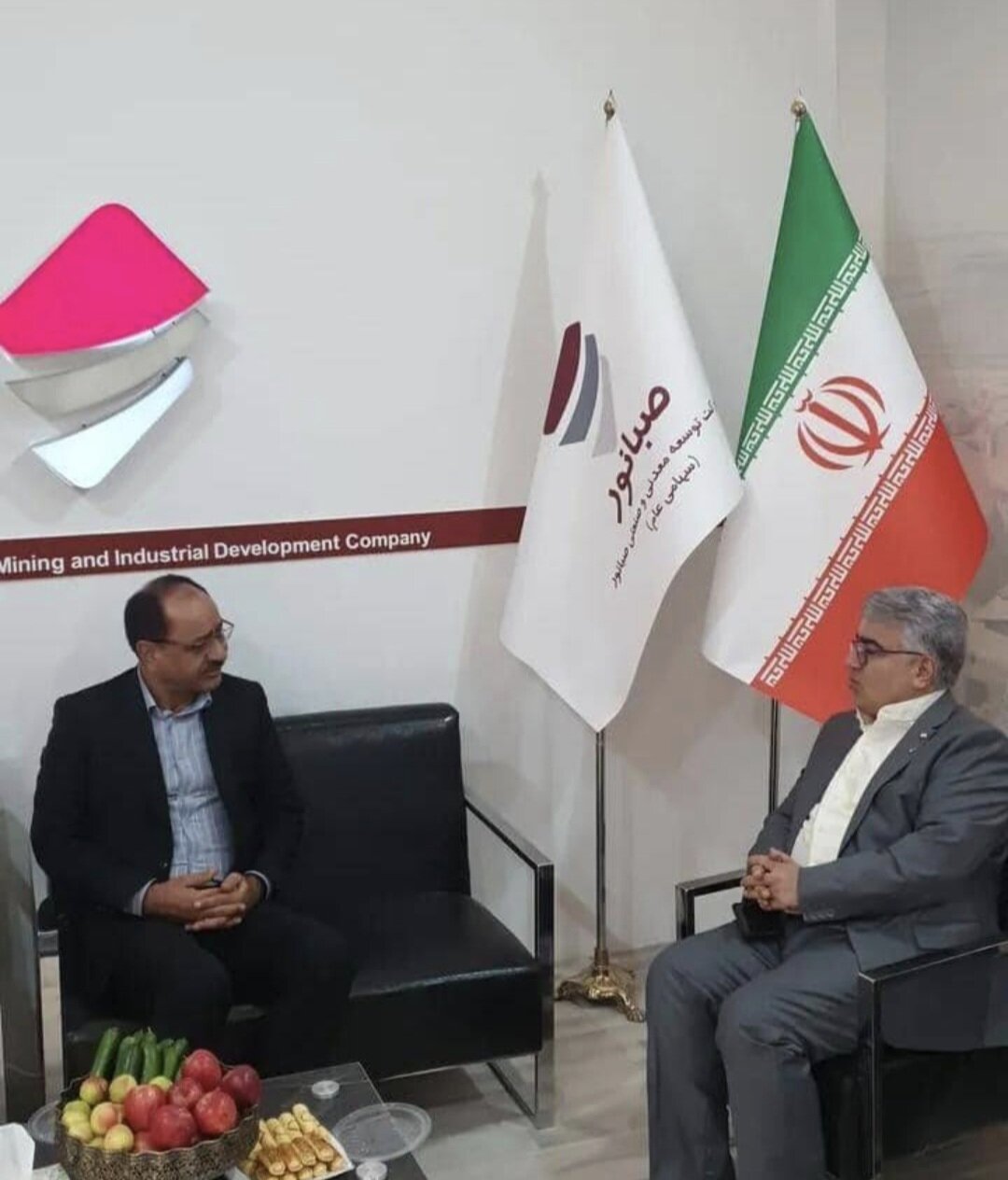 حضور طهماسبی در افتتاحیه چهاردهمین نمایشگاه بین‌المللی ماینکس ۲۰۲۵