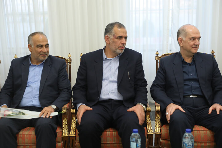 ستقبال از کمیسیون آموزش تحقیقات و فن آوری در فرودگاه تبریز توسط استاندار تبریز سرمست