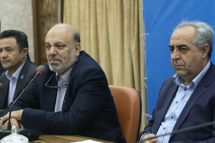 نشست تخصصی ارتباط دانشگاه با جامعه و صنعت باحضورکمیسیون آموزش معاونت علمی و فن آوری رییس جمهور و استاندار