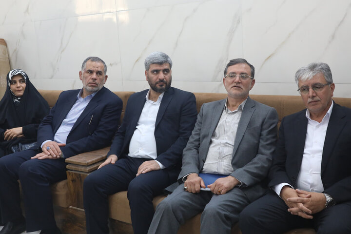 بازدید از چند شرکت دانش بنیان در پارک فن آوری استان