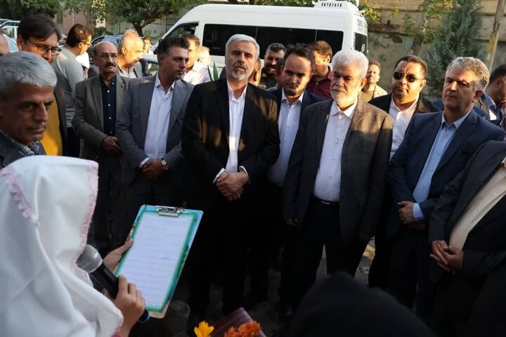 بازدید اعضای کمیسیون بهداشت مجلس از مراکز بهداشتی و درمانی شبستر