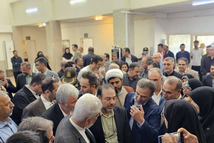 بازدید اعضای کمیسیون بهداشت مجلس از مراکز بهداشتی و درمانی شبستر