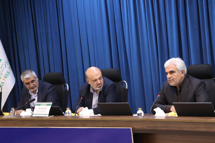 نشست اعضای کمیسون آموزش مجلس با مسئولان اجرایی منطقه آزاد ارس