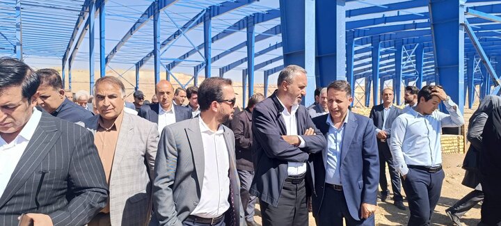 بازدید اعضای کمیسیون عمران مجلس از پروژه‌های عمرانی الیگودرز