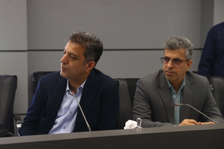 جلسه رسیدگی به مشکلات شهرک مسکونی کوثر با حضور یزدی خواه