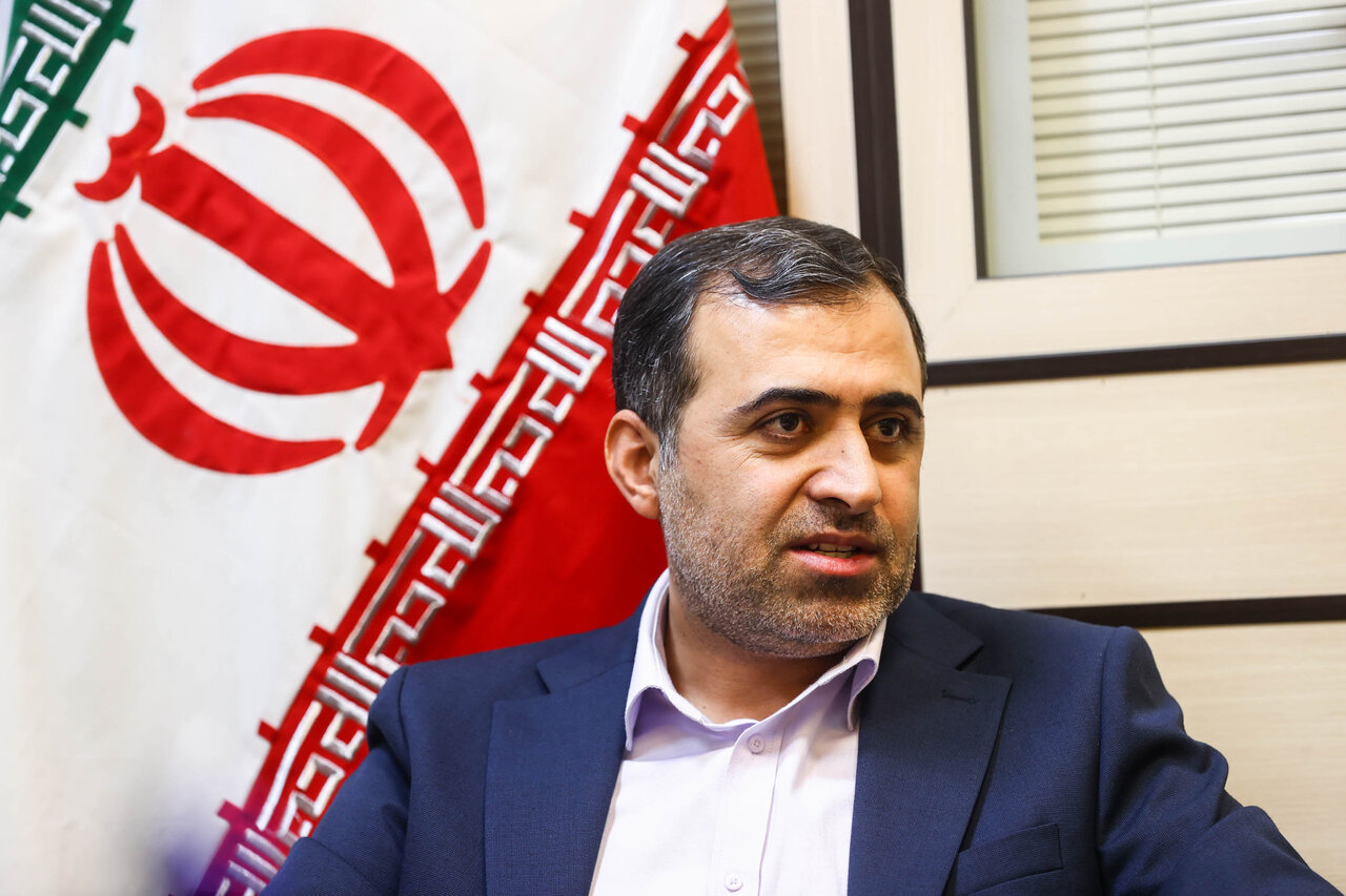 بررسی موانع پیش پای تامین خوراک میعانات گازی پتروپالایشگاه‌ها