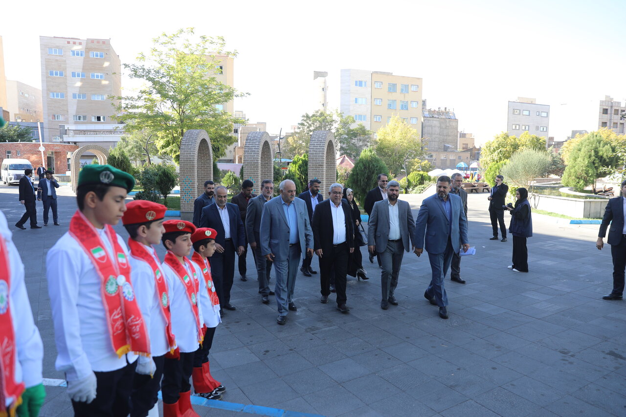 منادی سفیدان: متوازنسازی رشتههای تحصیلی ضروری است / کاظمی: اصلاح برنامه درسی هفت سال طول خواهد کشید