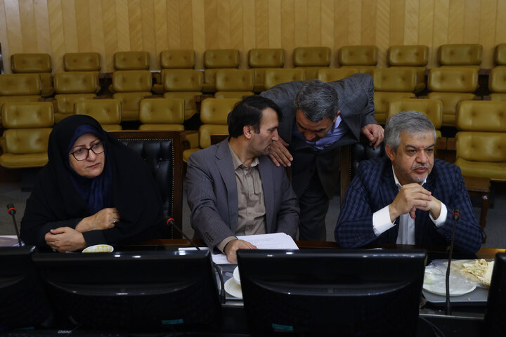 نشست مشترک نمایندگان با وزرای کار و جهاد کشاورزی