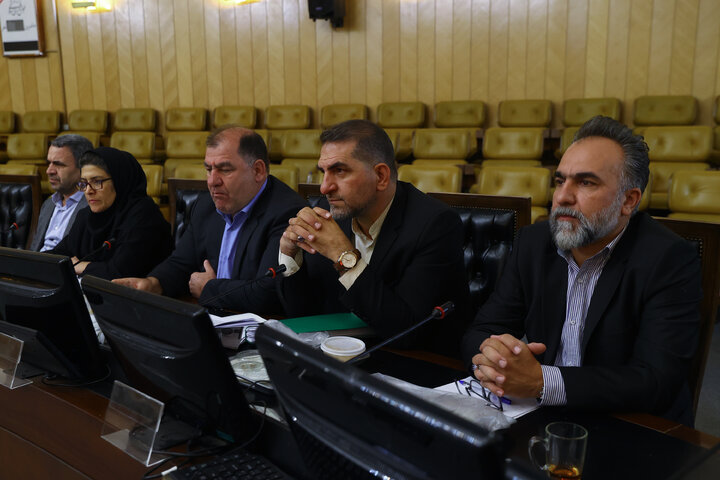نشست مشترک نمایندگان با وزرای کار و جهاد کشاورزی