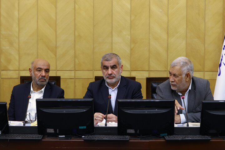 نشست مشترک نمایندگان با وزرای کار و جهاد کشاورزی