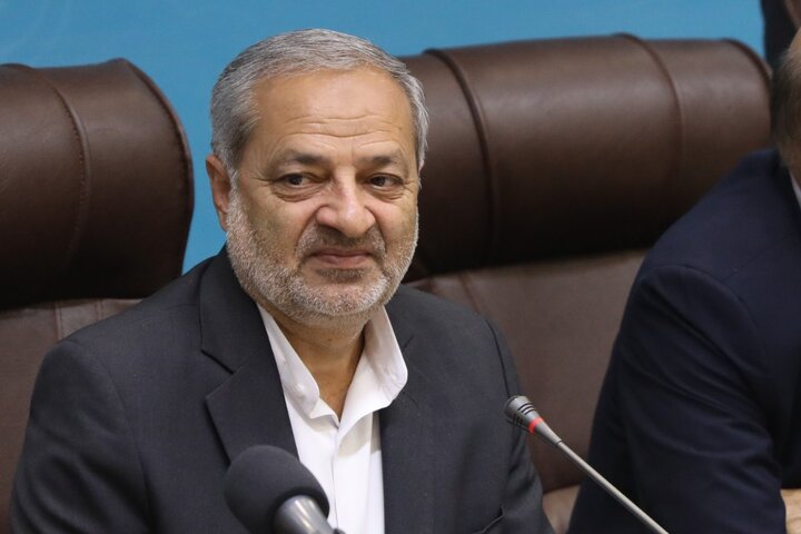 نشست مشترک اعضای کمیسیون آموزش تحقیقات و فن آوری با وزیر آموزش و پرورش و مدیران ،روسای نواحی و مناطق استان آذربایجان شرقی