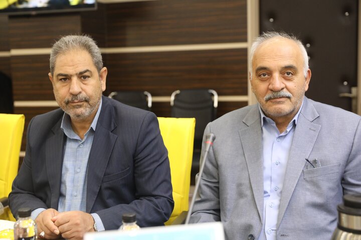 نشست مشترک اعضای کمیسیون آموزش تحقیقات و فن آوری با وزیر آموزش و پرورش و مدیران ،روسای نواحی و مناطق استان آذربایجان شرقی