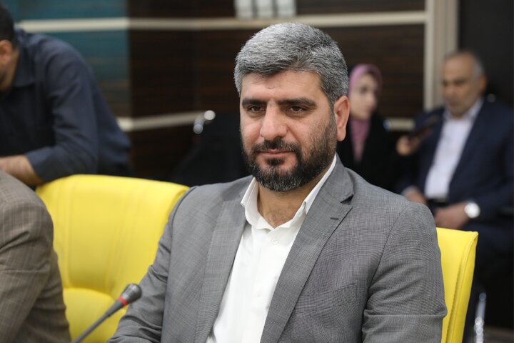 نشست مشترک اعضای کمیسیون آموزش تحقیقات و فن آوری با وزیر آموزش و پرورش و مدیران ،روسای نواحی و مناطق استان آذربایجان شرقی